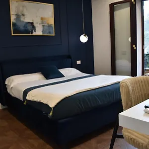 Gloden House Taormine
